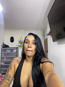 Snapshot of KatalinnaBrown chatting on 2, 7, 2026 KatalinnaBrown online show from 2, 7, 2026