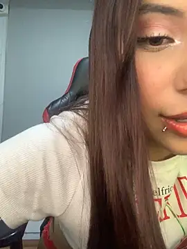 Emily Clark1 online show from 22, 12, 2024