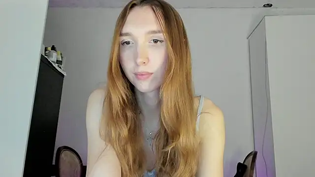 LisaIcon online show from 4, 10, 2025