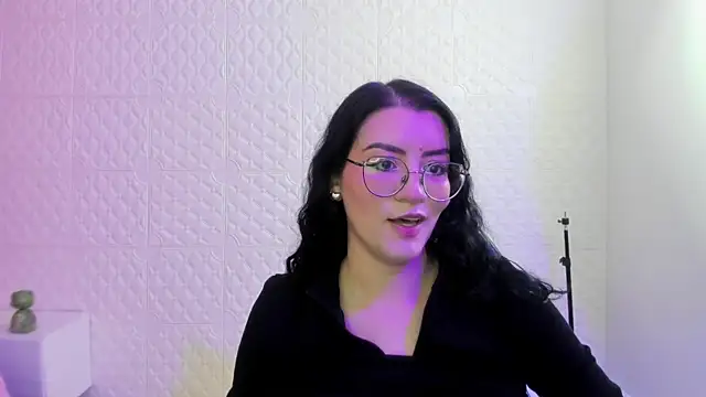 Violetaa diazz online show from 11, 5, 2026