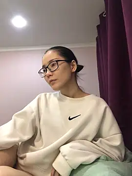 Snapshot of Milka23 chatting on 8, 12, 2024 Milka23 online show from 8, 12, 2024