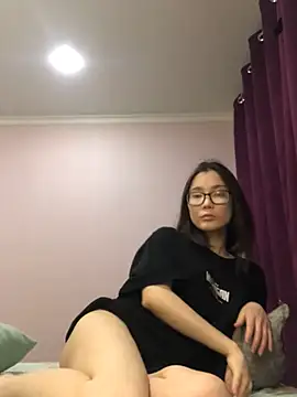 Snapshot of Milka23 chatting on 24, 12, 2024 Milka23 online show from 24, 12, 2024