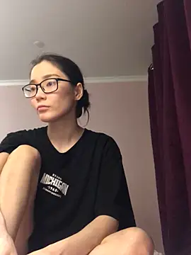 Snapshot of Milka23 chatting on 10, 1, 2025 Milka23 online show from 10, 1, 2025