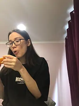 Snapshot of Milka23 chatting on 14, 1, 2025 Milka23 online show from 14, 1, 2025