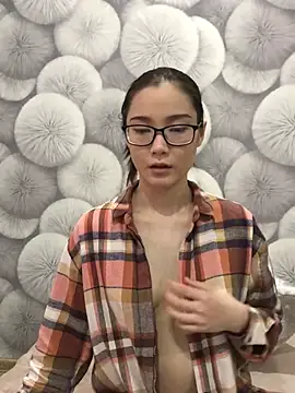 Snapshot of Milka23 chatting on 23, 2, 2025 Milka23 online show from 23, 2, 2025