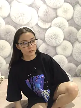 Snapshot of Milka23 chatting on 2, 3, 2025 Milka23 online show from 2, 3, 2025