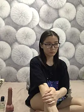 Snapshot of Milka23 chatting on 2, 3, 2025 Milka23 online show from 2, 3, 2025