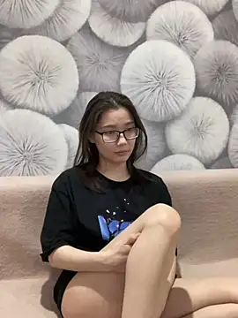 Snapshot of Milka23 chatting on 9, 3, 2025 Milka23 online show from 9, 3, 2025