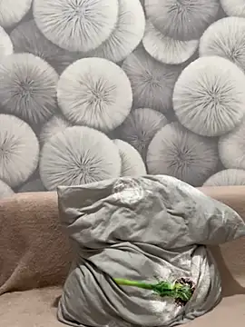 Snapshot of Milka23 chatting on 14, 3, 2025 Milka23 online show from 14, 3, 2025