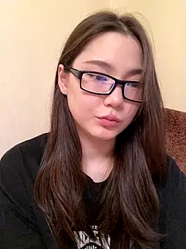 Snapshot of Milka23 chatting on 12, 9, 2025 Milka23 online show from 12, 9, 2025