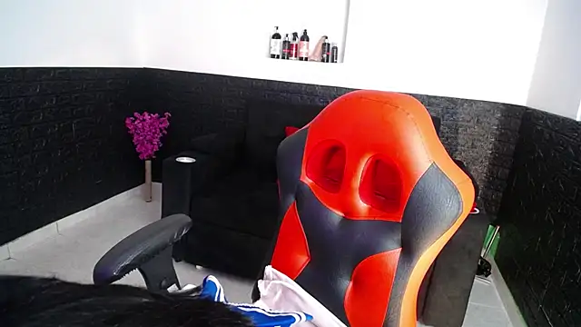 Snapshot of Marfil_RJ_A chatting on 27, 10, 2025 Marfil RJ A online show from 27, 10, 2025