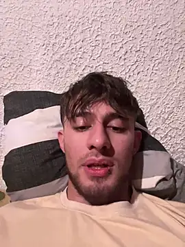 Snapshot of will00 chatting on 6, 1, 2025 will00 online show from 6, 1, 2025