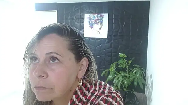 Snapshot of CINTHIA1609 chatting on 14, 3, 2025 CINTHIA1609 online show from 14, 3, 2025