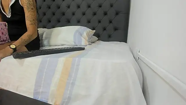  candy jade  online show from 13, 5, 2026
