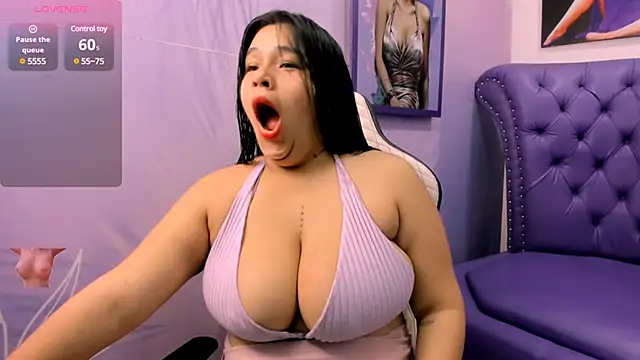 emma  milk  online show from 22, 2, 2025