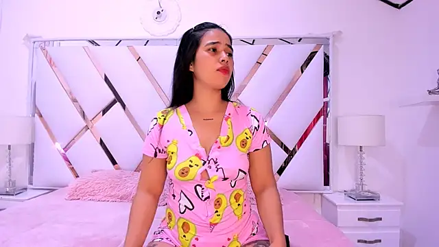 naughty  sara online show from 12, 2, 2025
