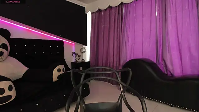 Coral Gibson online show from 15, 1, 2026