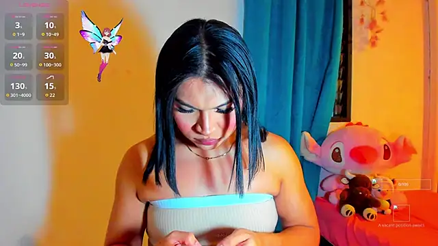 Snapshot of miavalentinaaa chatting on 4, 11, 2025 miavalentinaaa online show from 4, 11, 2025