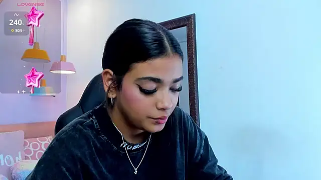 Snapshot of GiaFu chatting on 27, 12, 2024 GiaFu online show from 27, 12, 2024