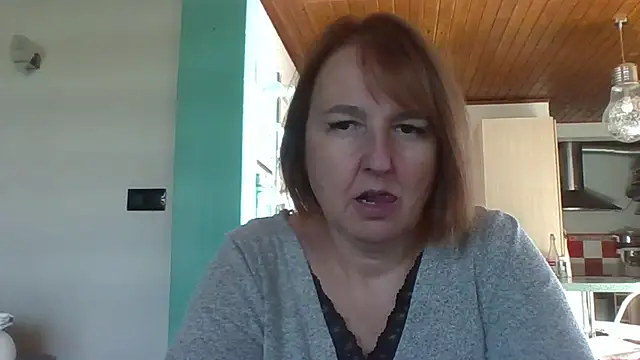 Snapshot of Sandcoq chatting on 1, 10, 2025 Sandcoq online show from 1, 10, 2025