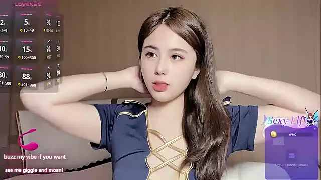 Snapshot of jiaozi-kiss chatting on 24, 12, 2024 jiaozi-kiss online show from 24, 12, 2024