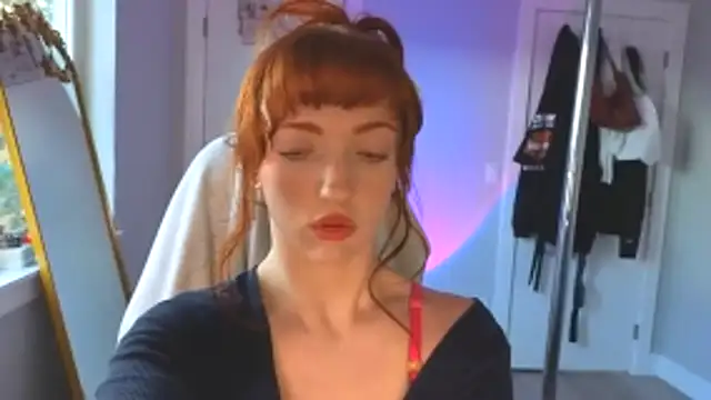 foxxyyyred online show from 18, 2, 2026