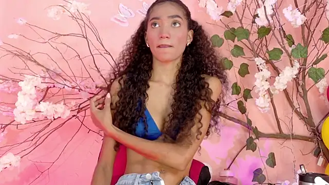 Snapshot of Charlotte_Love10 chatting on 20, 6, 2026 Charlotte Love10 online show from 20, 6, 2026