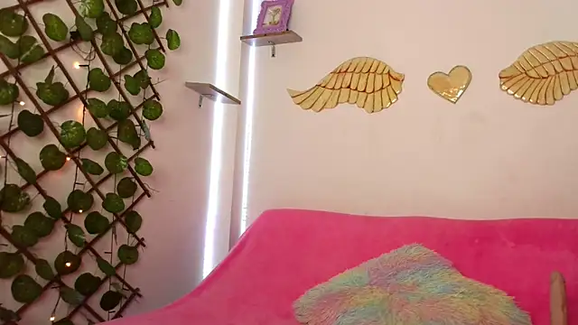 littleayshel online show from 19, 9, 2025