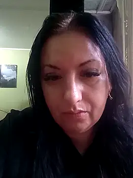 Snapshot of Veronica-Celie chatting on 13, 10, 2025 Veronica-Celie online show from 13, 10, 2025