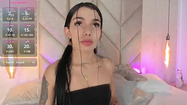 Mollymoon1 online show from 13, 12, 2024