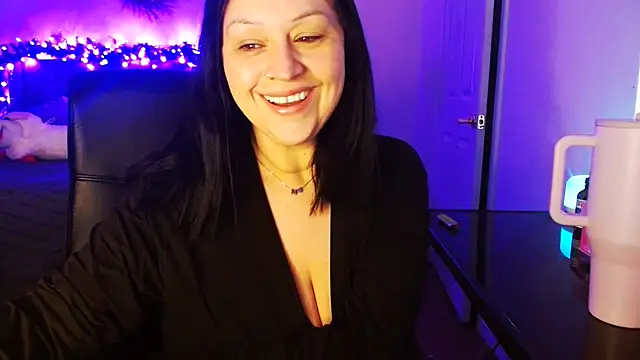 AlyssiaAmoreXO online show from 9, 3, 2026