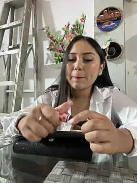 Snapshot of YuliiCamm chatting on 20, 12, 2024 YuliiCamm online show from 20, 12, 2024