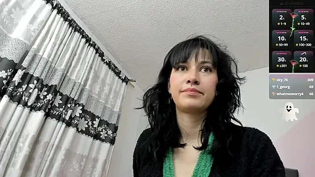 Camcrush   online show from 4, 12, 2024