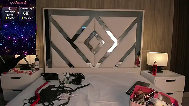 ValentinaThomas online show from 12, 9, 2025