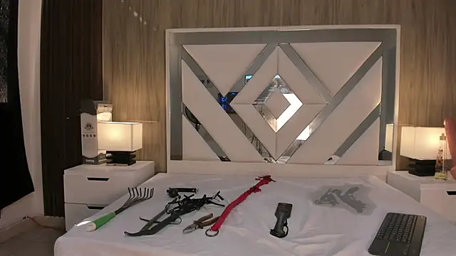 ValentinaThomas online show from 17, 10, 2025