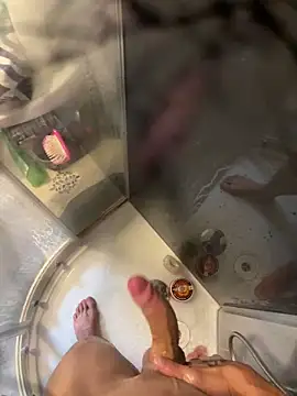 Snapshot of lescro95_ chatting on 6, 10, 2025 lescro95 online show from 6, 10, 2025