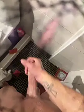 Snapshot of lescro95_ chatting on 5, 12, 2025 lescro95 online show from 5, 12, 2025