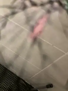 Snapshot of lescro95_ chatting on 21, 12, 2025 lescro95 online show from 21, 12, 2025