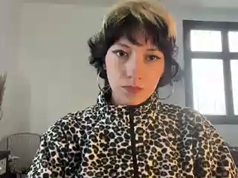 Snapshot of cataline_de_aragaon chatting on 30, 12, 2024 cataline de aragaon online show from 30, 12, 2024