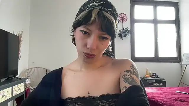 Snapshot of cataline_de_aragaon chatting on 9, 1, 2025 cataline de aragaon online show from 9, 1, 2025