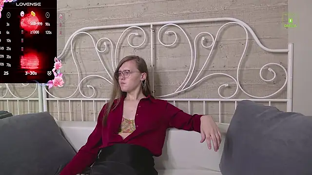 YukoFanee online show from 8, 10, 2025