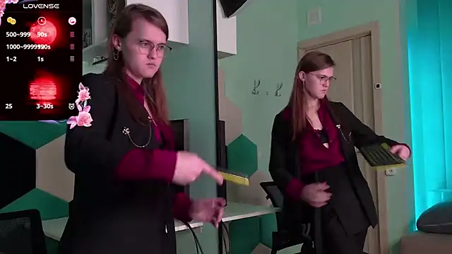 YukoFanee online show from 18, 11, 2025