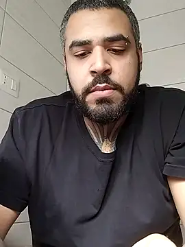 Dikkiduohottt online show from 13, 5, 2026