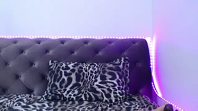 TiffanyPeretz online show from 21, 9, 2025