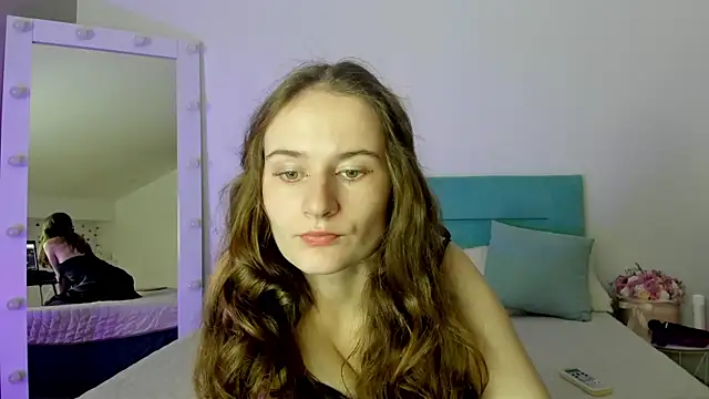 Snapshot of L1ittle_kitty_ chatting on 15, 10, 2025 L1ittle kitty  online show from 15, 10, 2025