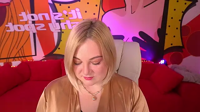 KaylaJanee online show from 8, 12, 2024