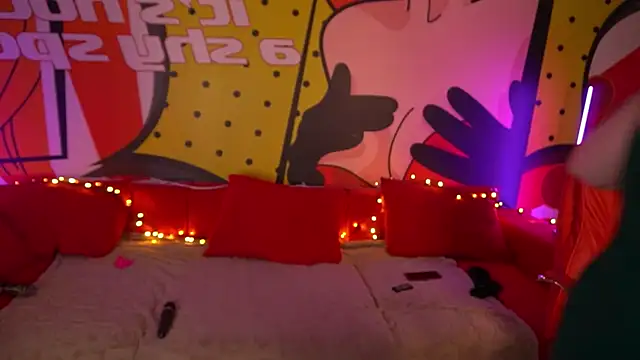 KaylaJanee online show from 1, 2, 2025