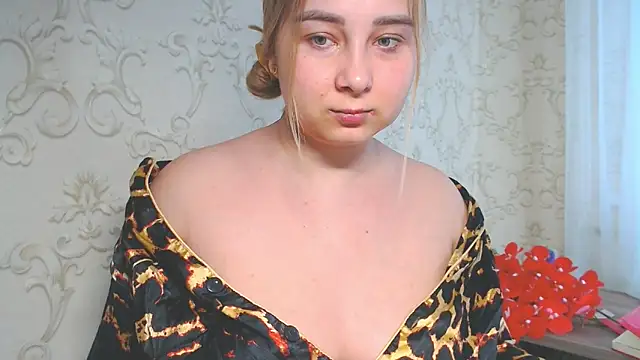 DolphinDreams online show from 19, 6, 2026