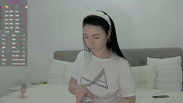 Snapshot of AllisonSky chatting on 17, 2, 2026 AllisonSky online show from 17, 2, 2026