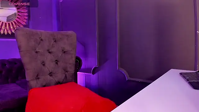 Lucy Williiams online show from 13, 1, 2025